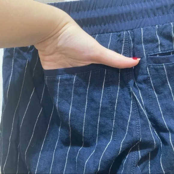 ATHLETA Bali Striped Cropped Linen Pants Navy Blue Size 2 - Picture 8 of 9